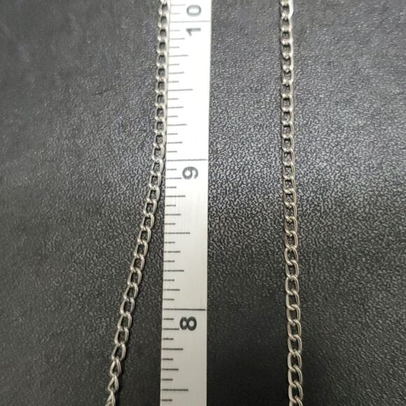 Silver tone elephant and tassel necklace - Picture 6 of 10